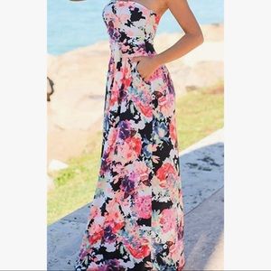Floral maxi dress with pockets